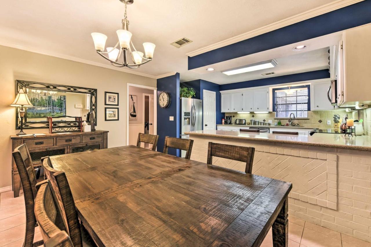 Quiet Lake Conroe Townhome With 2 Boat Slips! Willis エクステリア 写真