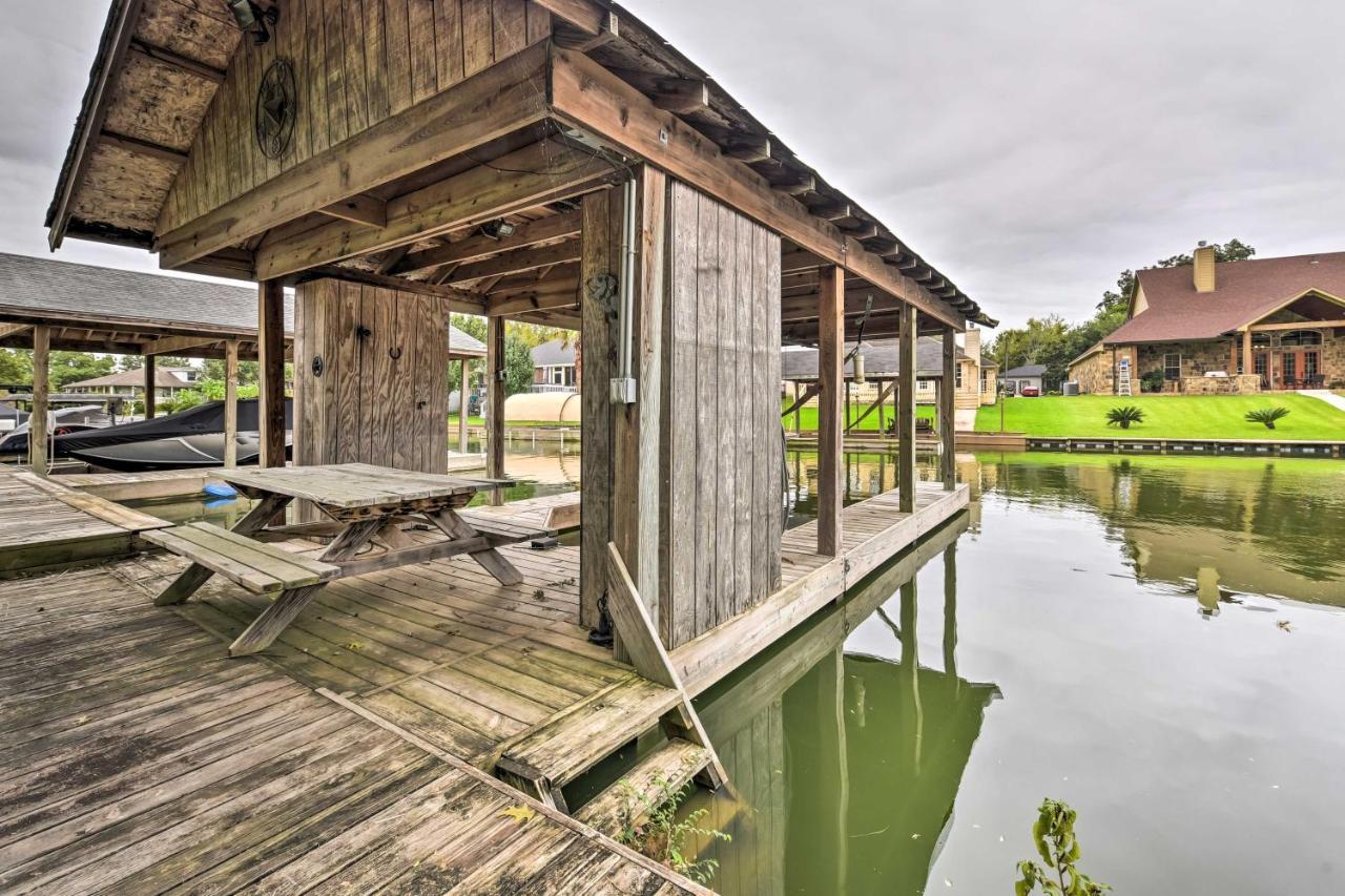 Quiet Lake Conroe Townhome With 2 Boat Slips! Willis エクステリア 写真