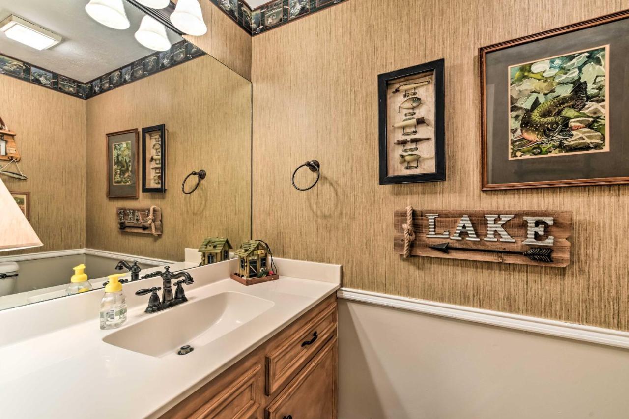 Quiet Lake Conroe Townhome With 2 Boat Slips! Willis エクステリア 写真