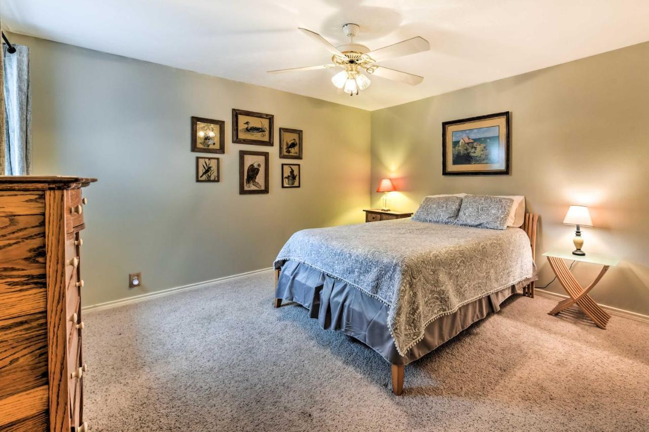 Quiet Lake Conroe Townhome With 2 Boat Slips! Willis エクステリア 写真