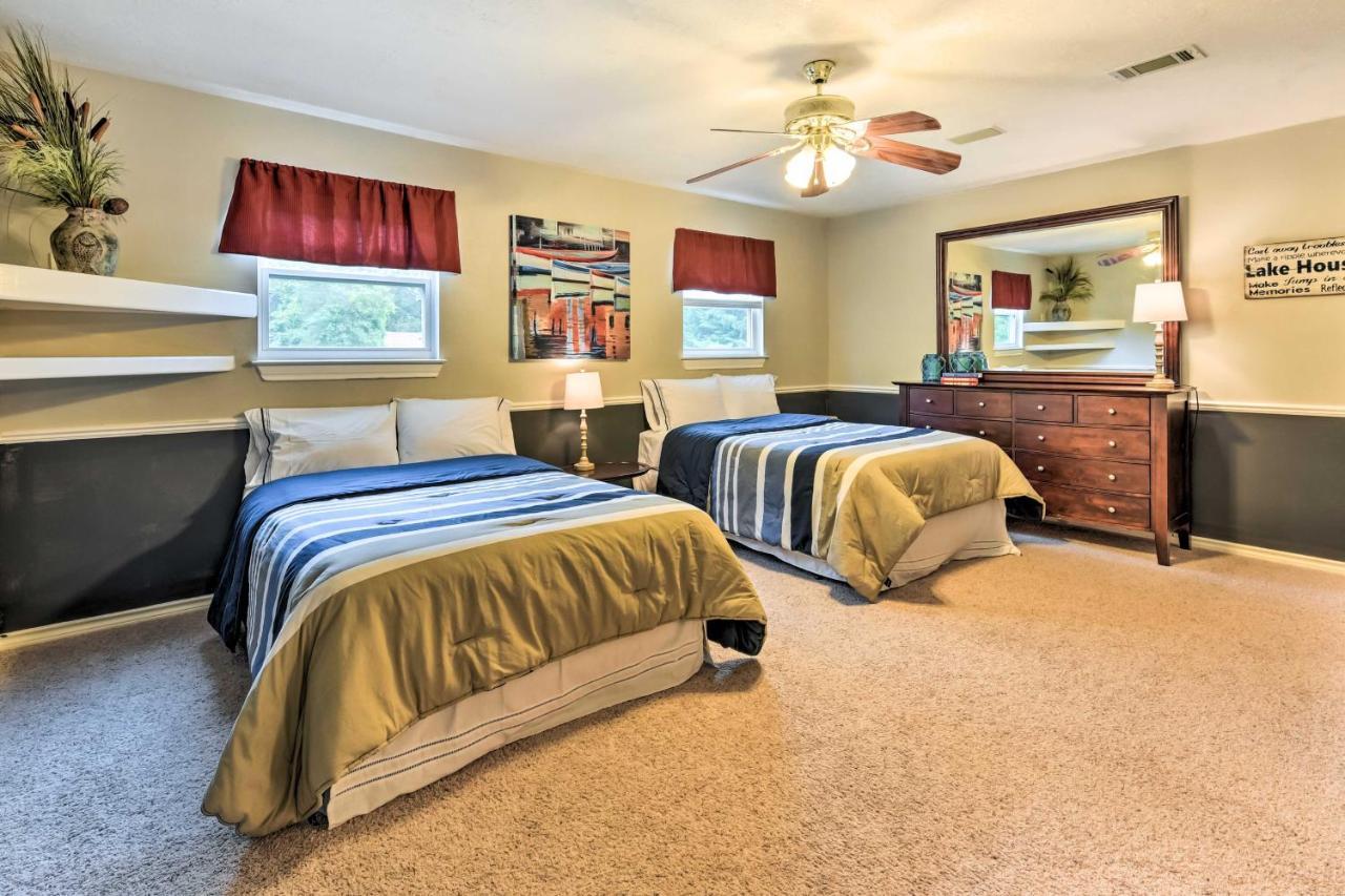 Quiet Lake Conroe Townhome With 2 Boat Slips! Willis エクステリア 写真